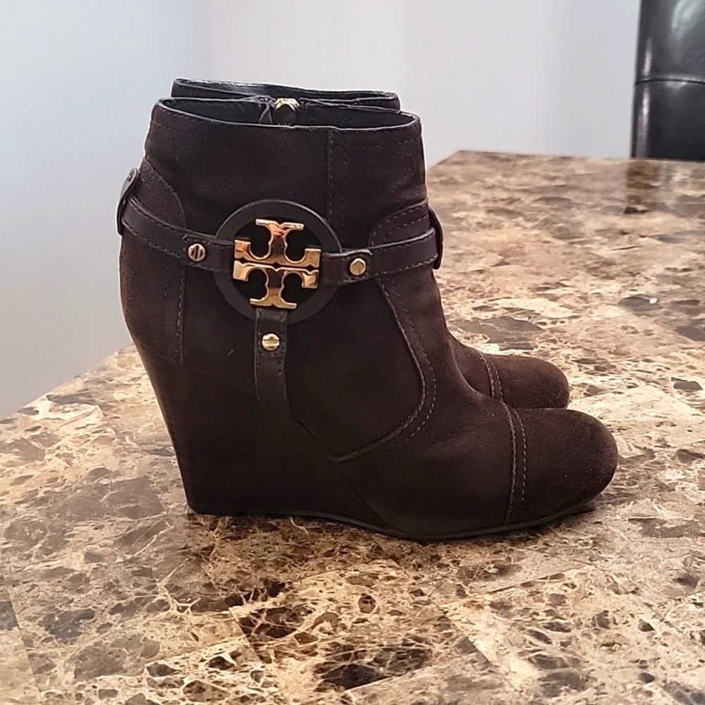 Tory Burch Women's Aaden Brown Suede Wedge Ankle Booties Size 7 M